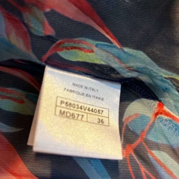 Chanel jacket - Picture 5 of 6